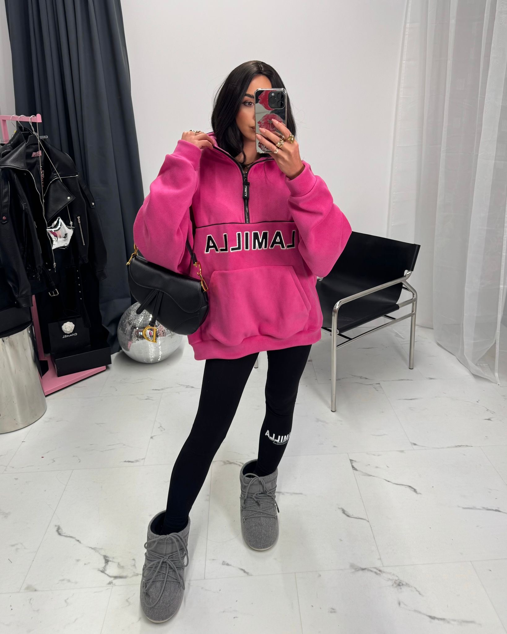 da7e52f4-4d80-4715-a477-bf6e9be7810d da7e52f4-4d80-4715-a477-bf6e9be7810d