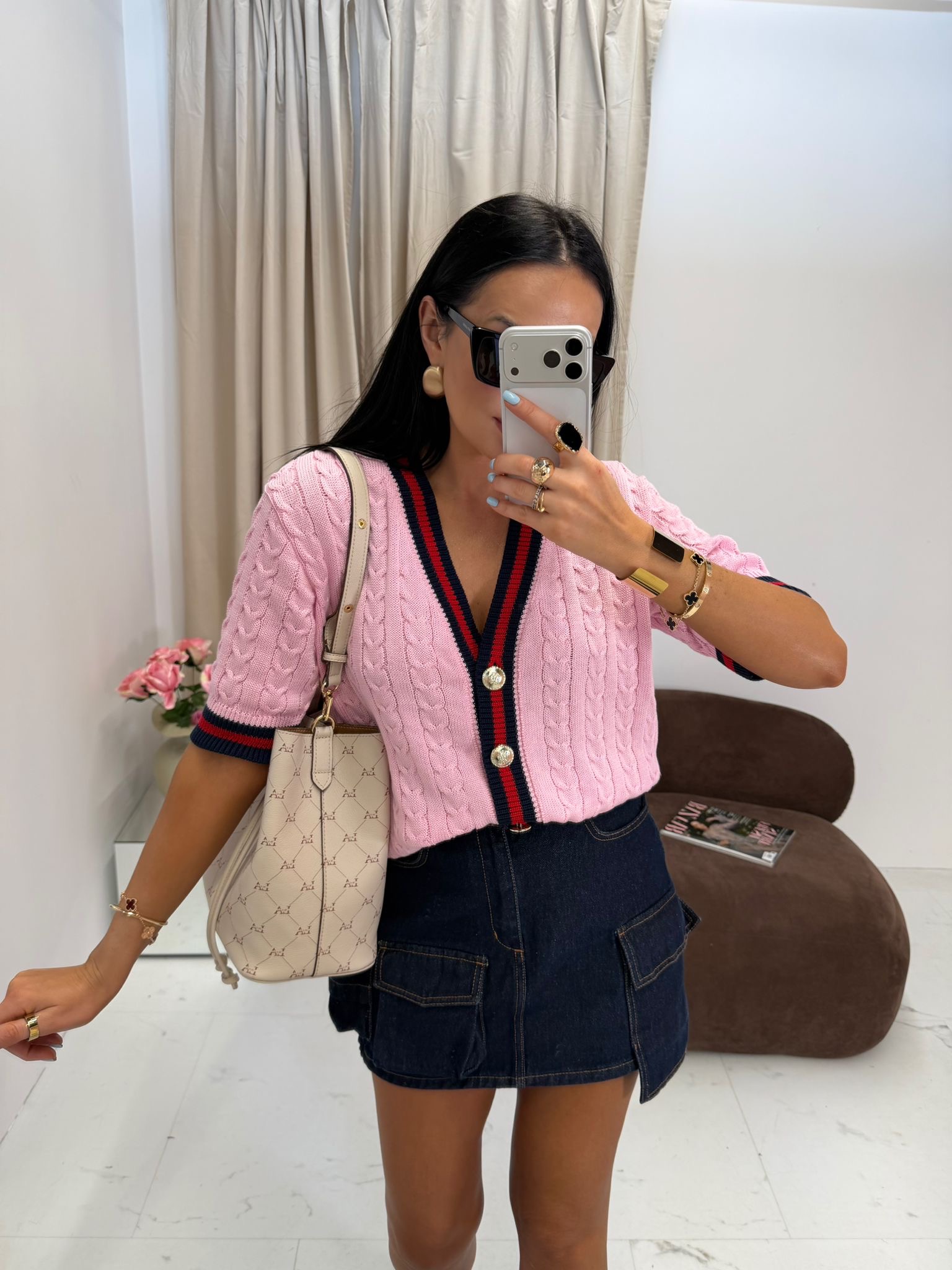 81eadddd-6c7f-42da-9e31-519f45f6213f 81eadddd-6c7f-42da-9e31-519f45f6213f